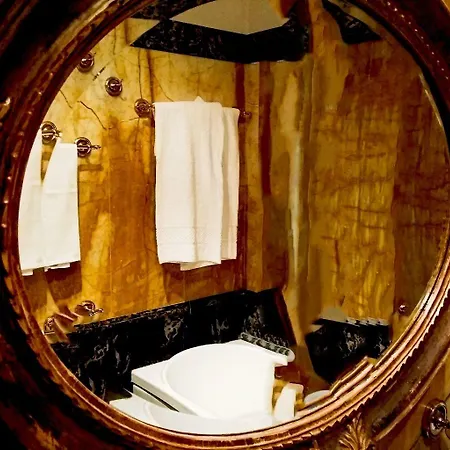 Hotel Des Epoques 3*