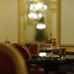 Des Epoques Szálloda