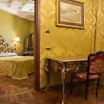 Des Epoques Szálloda 3*