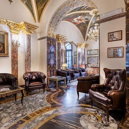 Des Epoques Hotel 3*