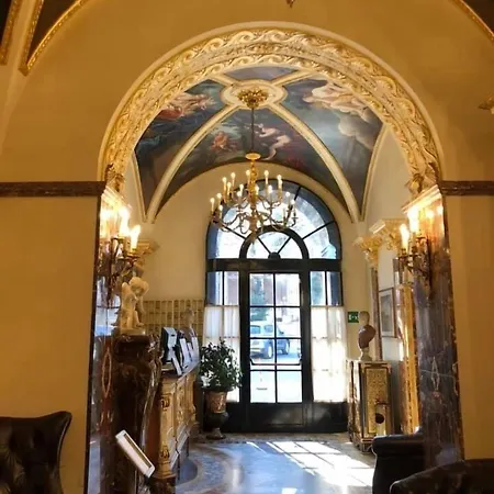 Hotel Des Epoques Roma