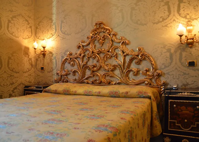 Des Epoques Hotel