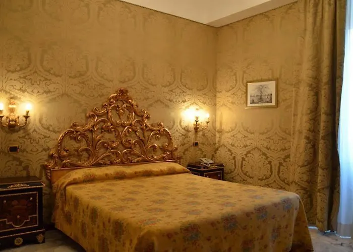 Hotel Des Epoques Řím