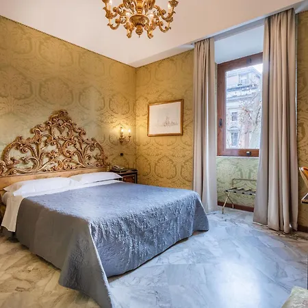 Hotel Des Epoques