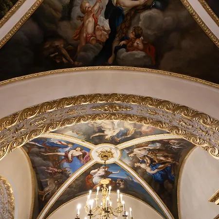 Des Epoques Hotel